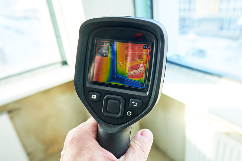 thermal imaging camera being used while preforming home inspection services 